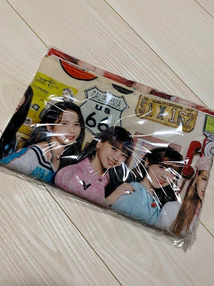 ローソン　スマホくじ　ＮｉｚｉＵ　バスタオル　★当選品★ NiziU ローソン スマホくじ オリジナルフォトバスタオル